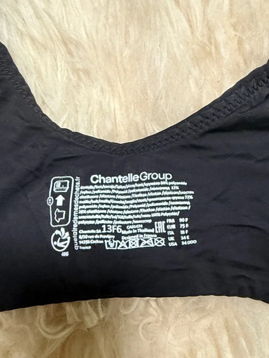 Chantelle Black Nora Front-Closure molded underwire convertible bra - 34DDD - Picture 3 of 3